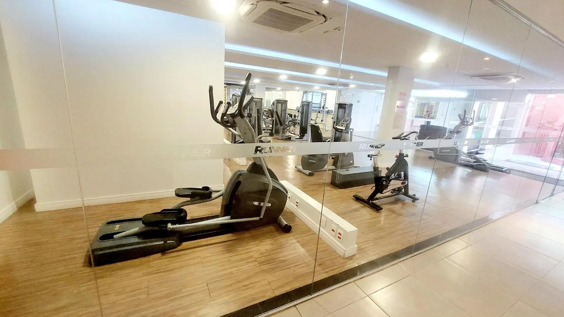 Apartment Tem Tudo Piscina Academia Sauna Squash Sao Paulo Brazil