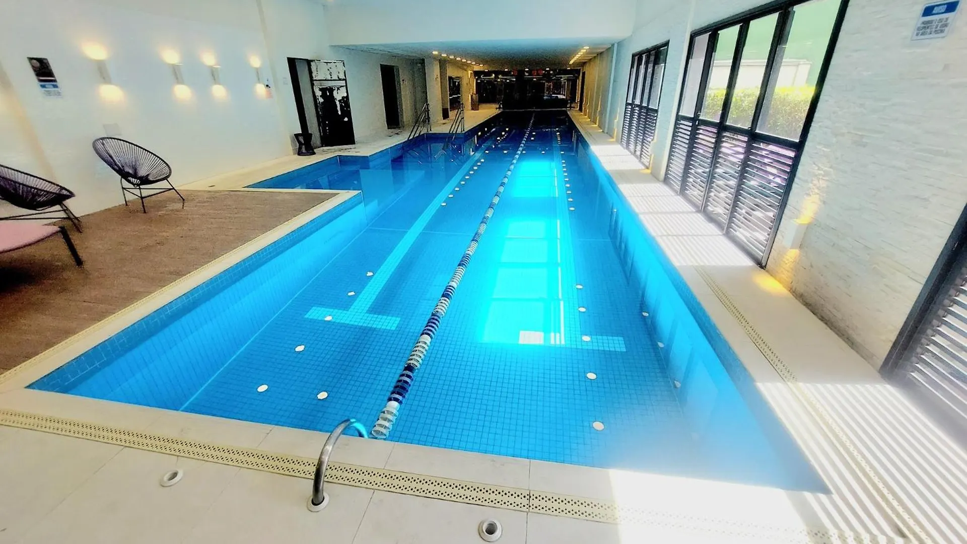 Tem Tudo Piscina Academia Sauna Squash Sao Paulo 0*,  Brazil