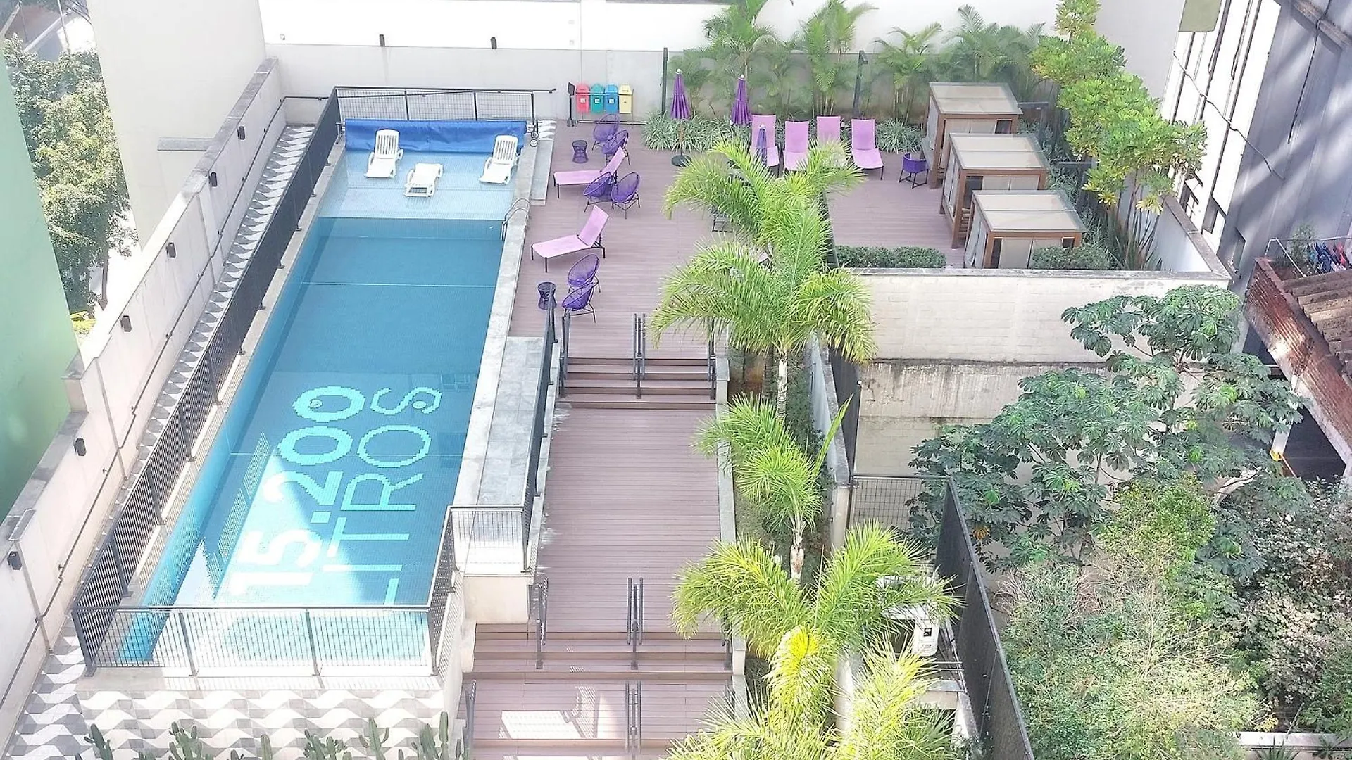 Tem Tudo Piscina Academia Sauna Squash Sao Paulo